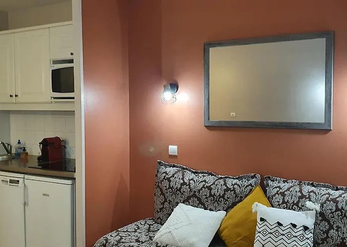 Apartamento En Rez-de-chaussée - Terrasse&piscine Chauffée *