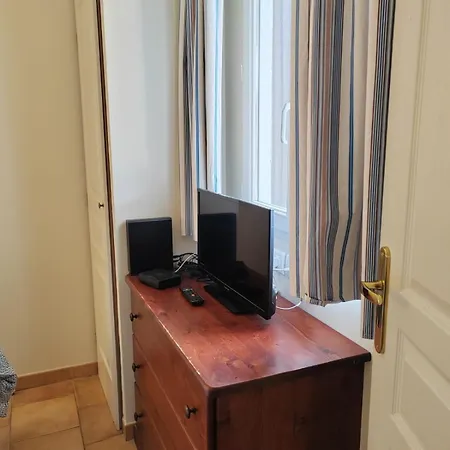 Апартаменты En Rez-de-chaussee - Terrasse & Piscine Chauffee