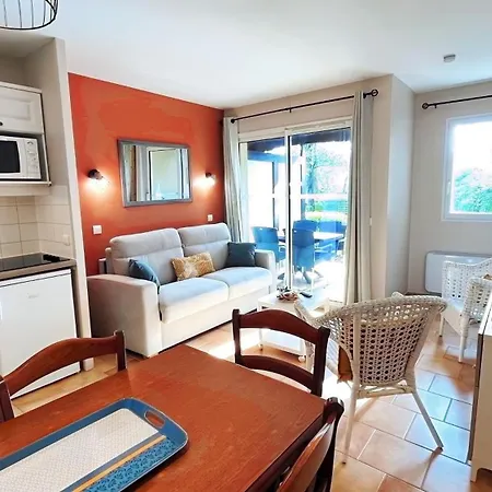 아파트 En Rez-de-chaussee - Terrasse & Piscine Chauffee 도빌