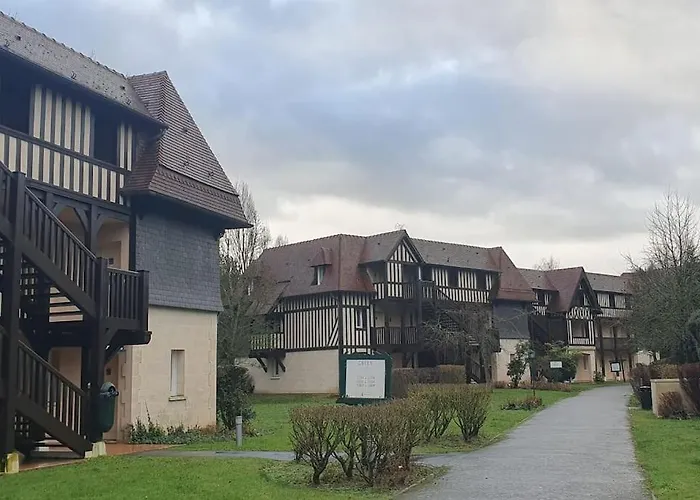 En Rez-de-chaussee - Terrasse & Piscine Chauffee