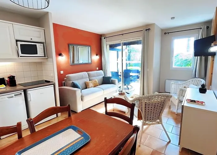 아파트 En Rez-de-chaussee - Terrasse & Piscine Chauffee 도빌