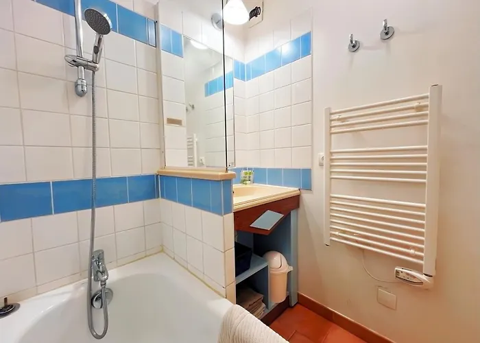 아파트 En Rez-de-chaussee - Terrasse & Piscine Chauffee *